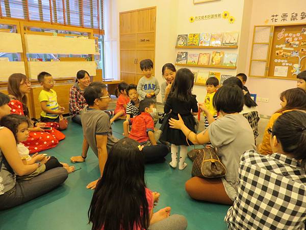 20141025花栗鼠姊姊說故事