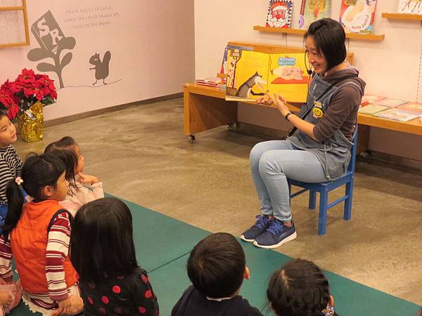 20141115花栗鼠姐姐說故事