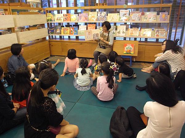 20151024花栗鼠姐姐說故事