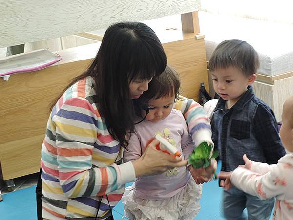 20170329週三11點半幼幼讀書會