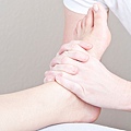foot-mobilization-therapy.jpg