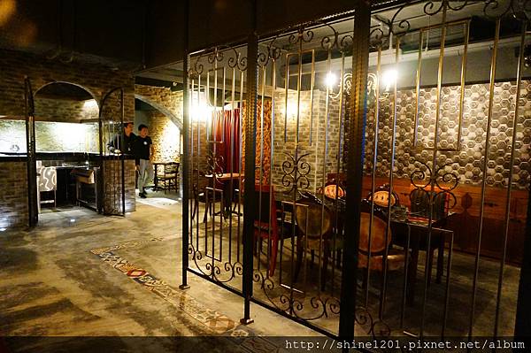 【東區餐酒館推薦】Closet Restaurant & Bar 忠孝敦化站質感酒吧餐館