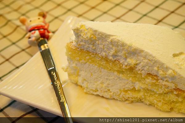 愛買量販店母親節蛋糕