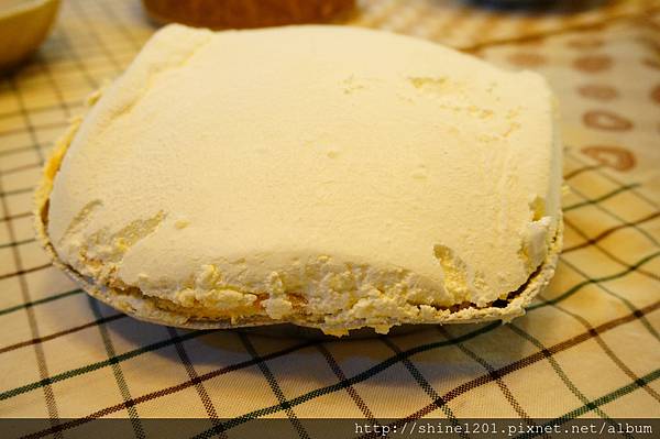 愛買量販店母親節蛋糕