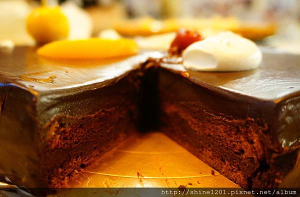 愛買量販店母親節蛋糕