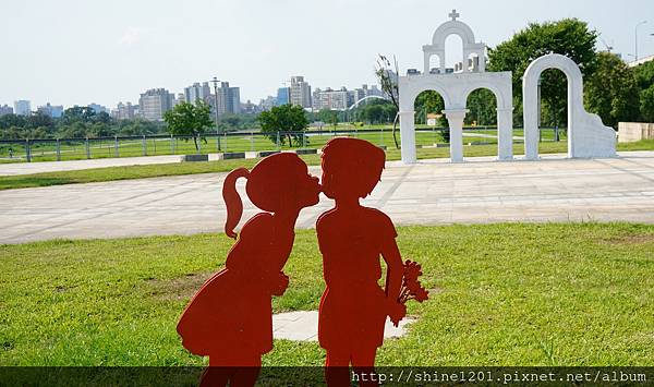 古亭一日遊 捷運美食景點.巴和奈野 illy Café Brunch甜蜜分享.早午餐 文青人氣景點-紀州庵文學森林→懷舊景點-客家文化主題公園→踏青必去-古亭河濱公園