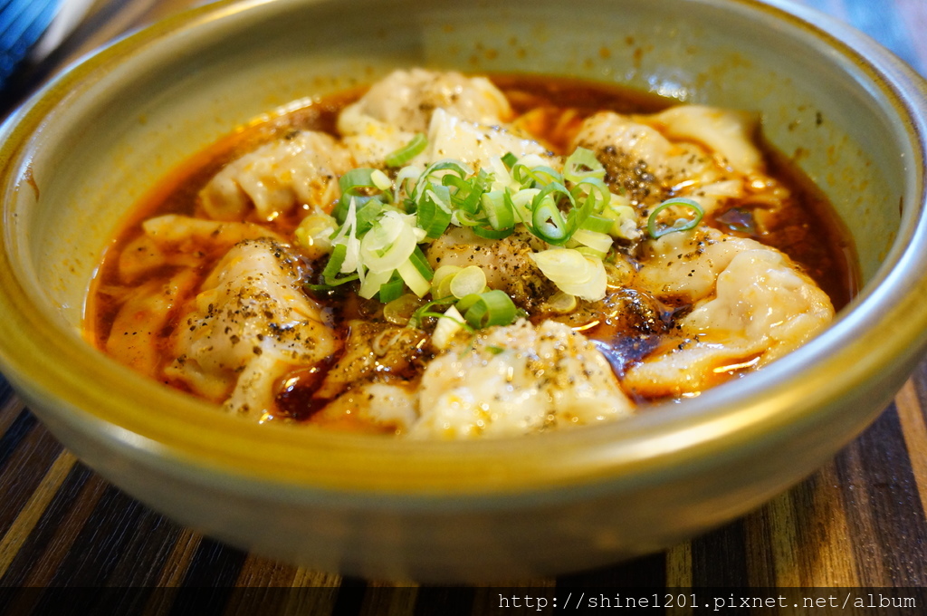 忠孝敦化站美食 燒肉丼販.東區平價丼飯專賣店