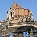 柴迪隆寺Wat Chedi Luang的大佛塔 .JPG