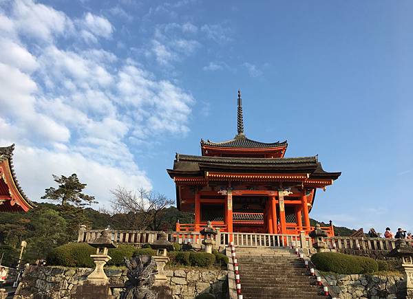 陽光下的清水寺.jpg