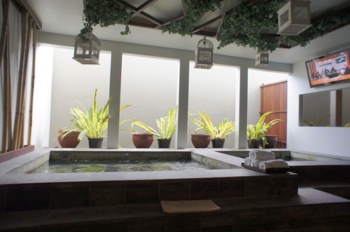 Taman Air Spa