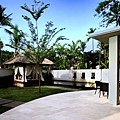 The Laguna Villa