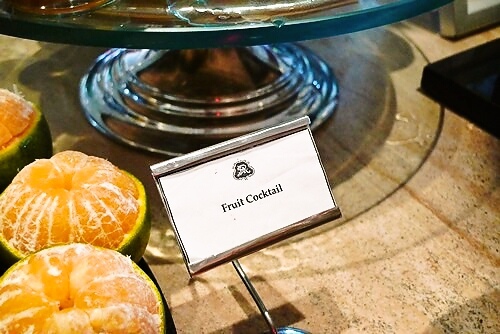ST Regis Bali Boneka fruit Buffet