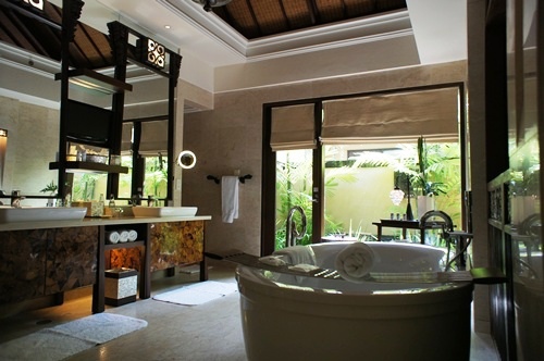 ST Regis Bali Villa Bathroom