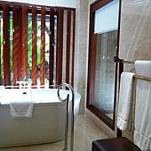 ST Regis Bali Pool Suite