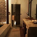 Four Seasons Sayan Spa Villa