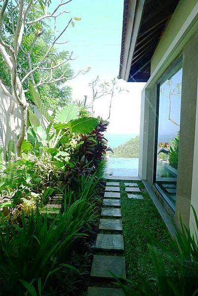 Banyan Tree 1 Bed Room Bathroom