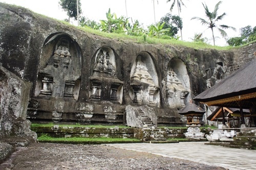 Gunung Kawi 卡威山