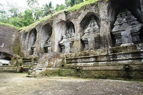 Gunung Kawi 卡威山