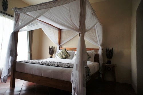 mara river safari lodge