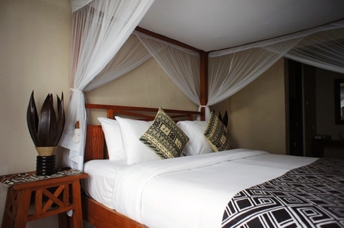 mara river safari lodge