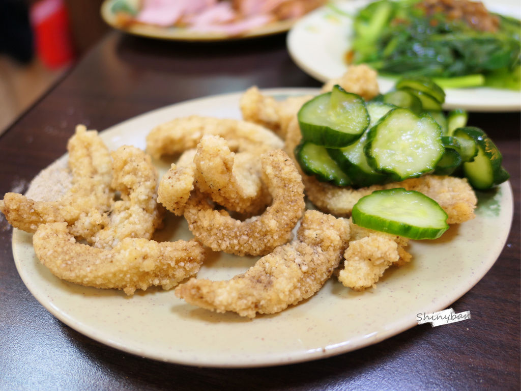 新北中和—阿榮本家 香菇肉粥▪米粉湯｜四號公園旁人氣臺灣小吃