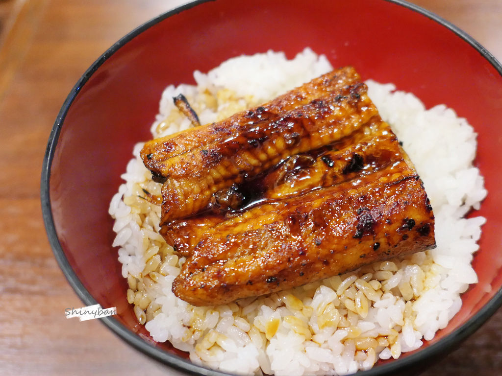 東京上野—名代 宇奈とと 上野店｜不到千元就能吃到肥嫩鰻魚飯