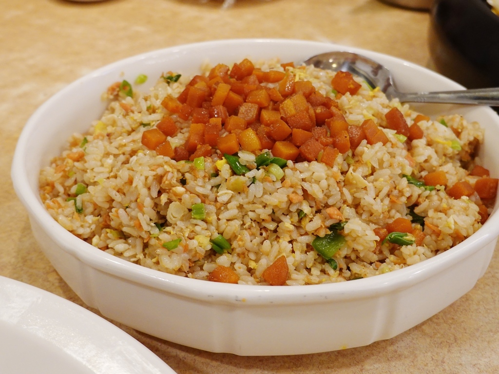 台北中山—儂來餐廳台灣味超值合菜 聚會好所在(2022/3