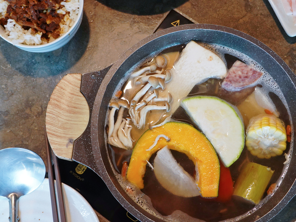 新北板橋—丹生炊事以赤誠的心炊煮一鍋土地的豐饒 板橋火鍋推