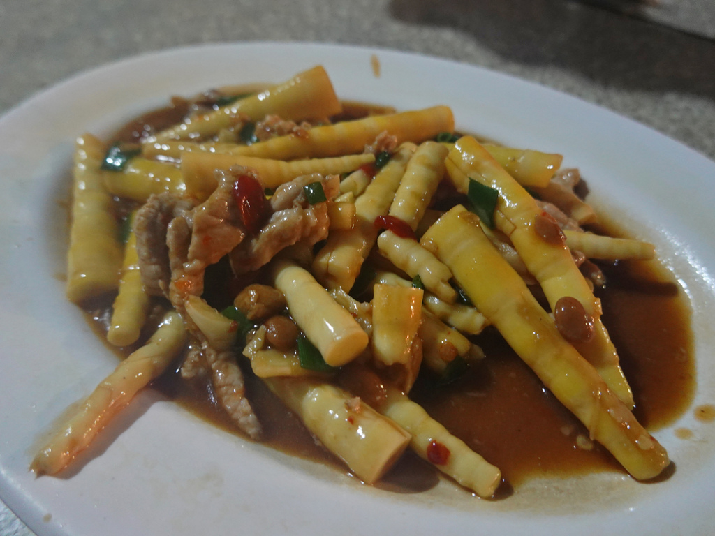 台北士林—士林夜市深夜流氓熱炒凌晨限定 無價格熱炒舉手喊單 台北士林—士林夜市深夜流氓熱炒凌晨限定 無價格熱炒舉手喊單