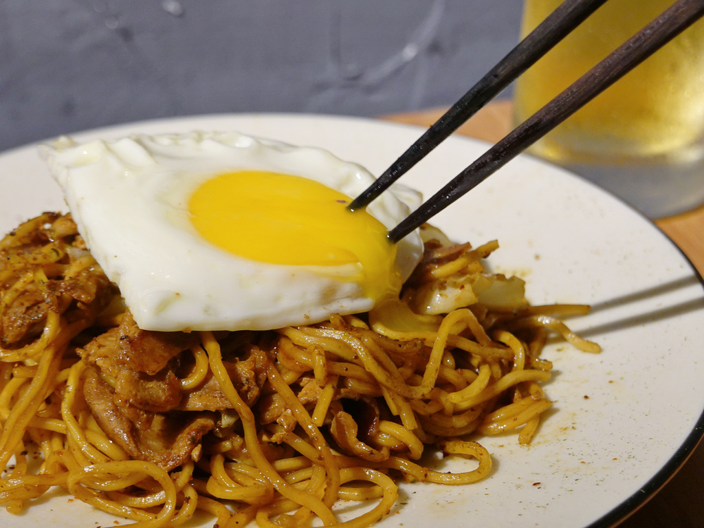 台北士林—澠井川日本串燒專賣｜炭火封印食材原味 在老宅居酒屋