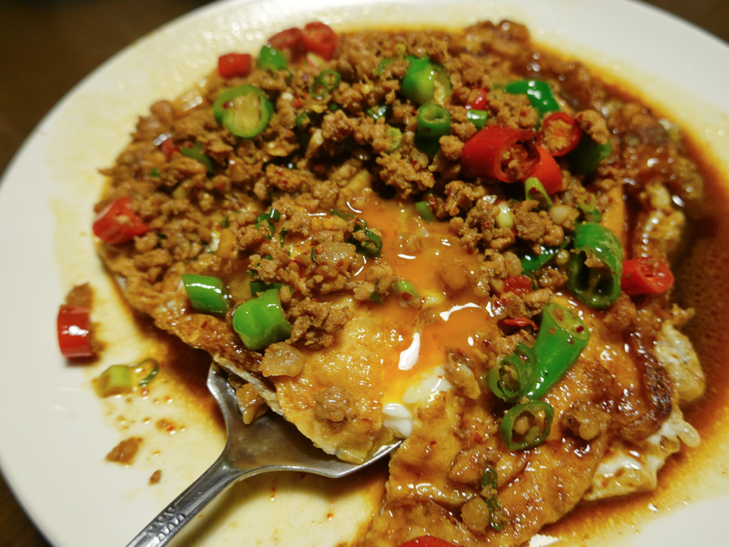 台北大安—川妹子一片椒紅中 深藏讓人難以抗拒的麻辣滋味國 台北大安—川妹子一片椒紅中 深藏讓人難以抗拒的麻辣滋味國