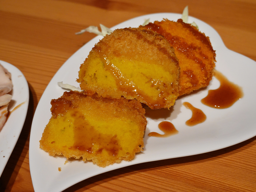 新北新店—海貓亭拉麵 うみねこ亭四款自製人氣拉麵 大份量海