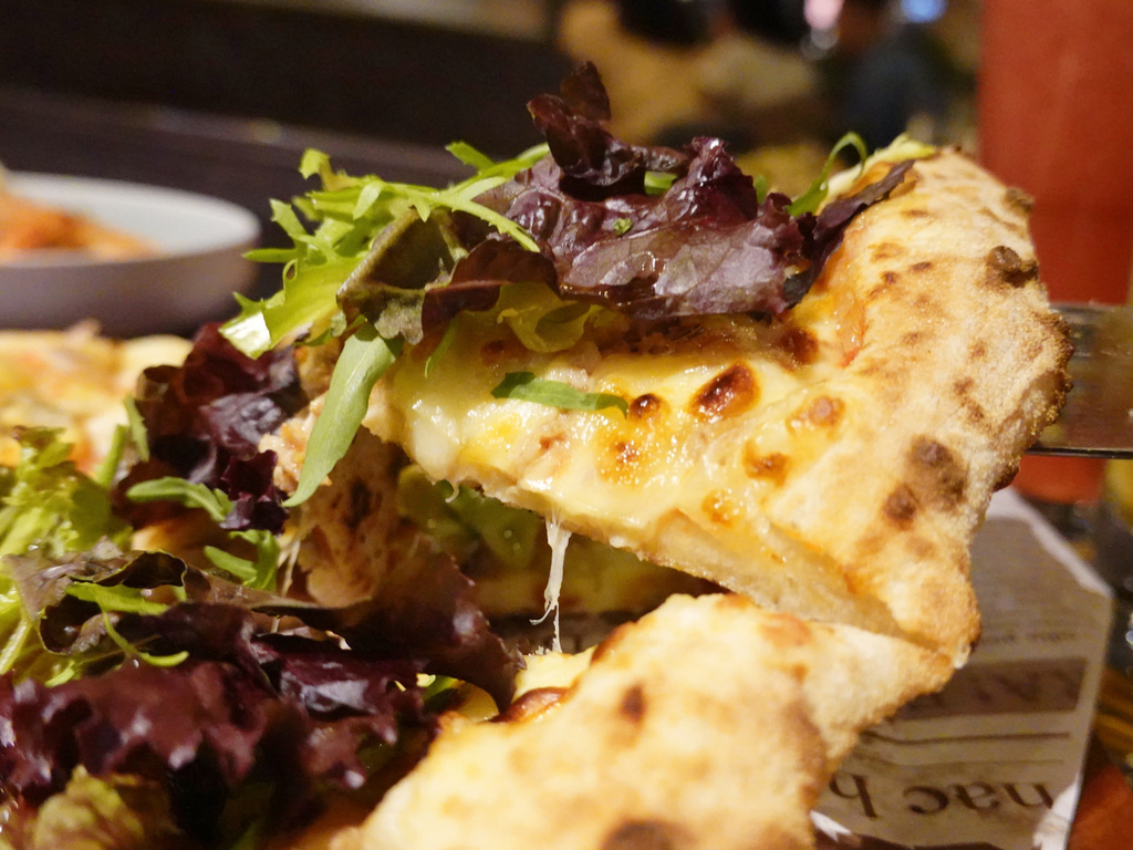 台北中山—默爾 pasta pizza轉動於義式窯烤爐中的