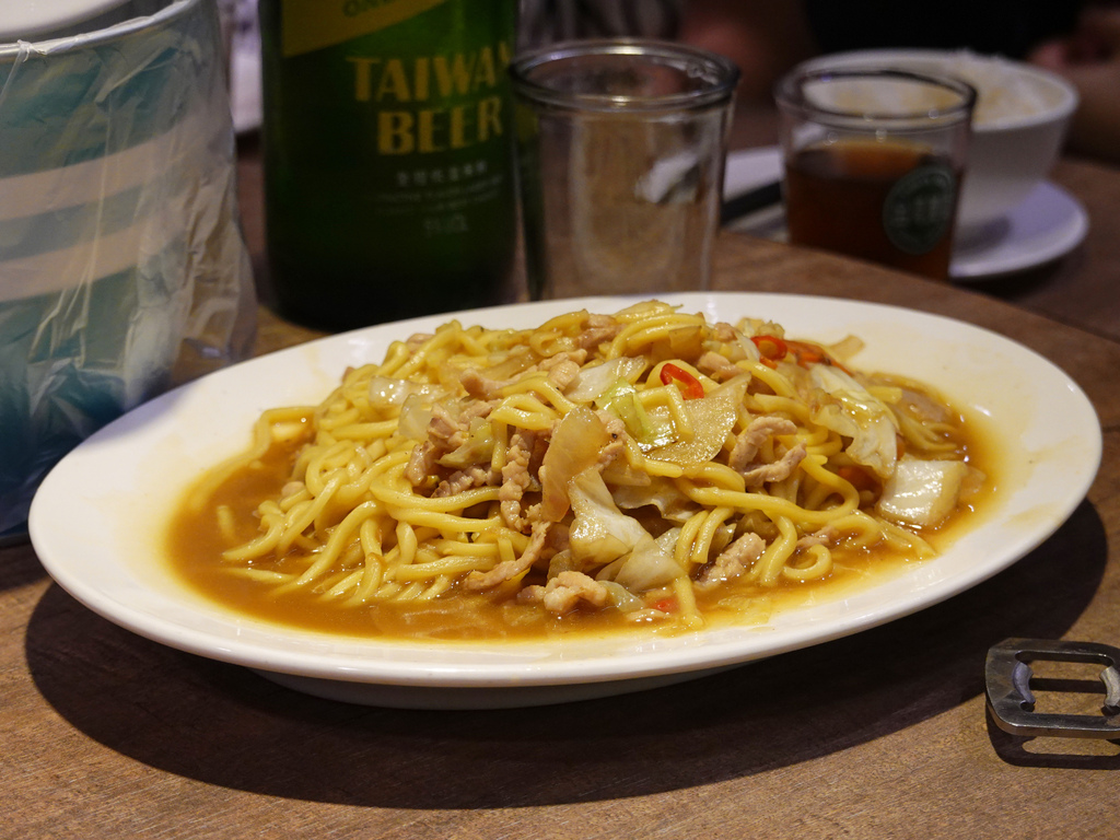 基隆七堵—芳鄰熱炒海鮮店｜道道無雷 海鮮尚青的社區熱炒（20