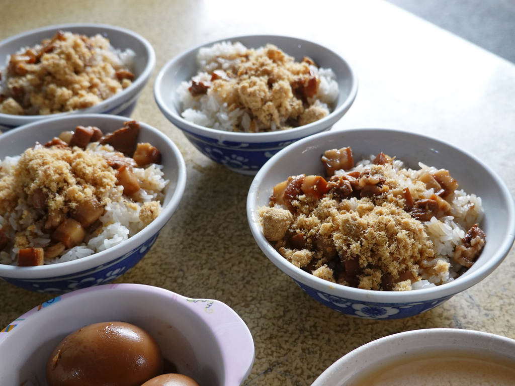 嘉義朴子—油飯、米糕店｜微笑、親切、快樂 在地人帶路無名米糕