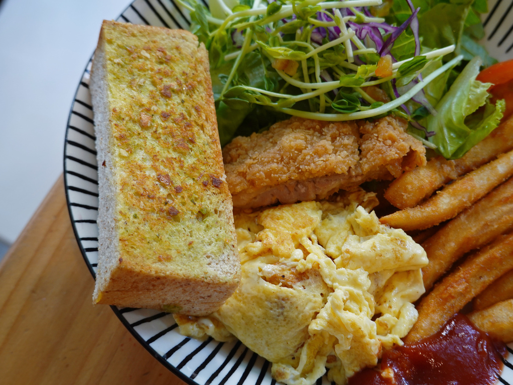 南投縣南投市—布朗司手製烘焙屋每日新鮮出爐餡料麵包 早午餐 南投縣南投市—布朗司手製烘焙屋每日新鮮出爐餡料麵包 早午餐