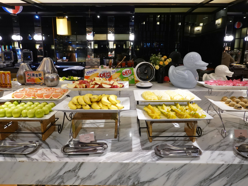 台北中正—魅麗海 中庭餐廳｜百元吃粗飽半自助Buffet｜德