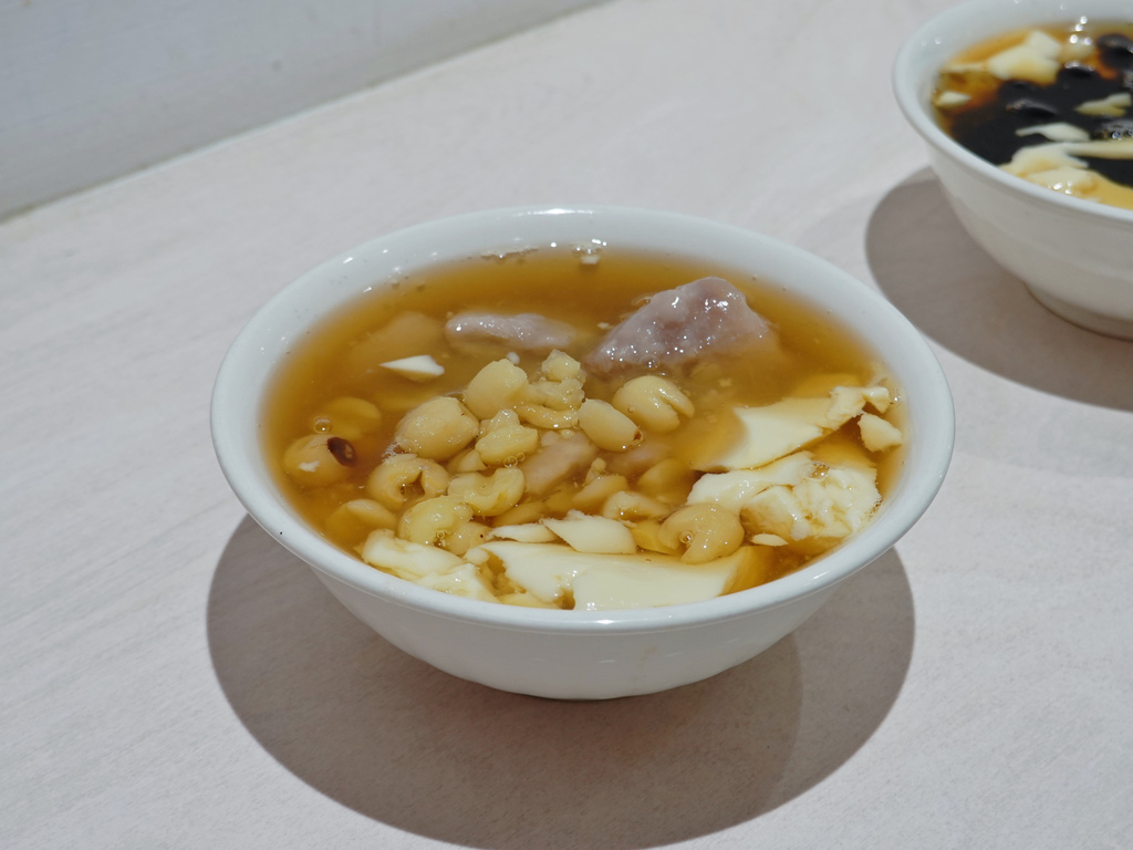 台北士林—九龍粉圓豆花｜學生時代銅板美食 蔥油餅豆花鹹甜雙享