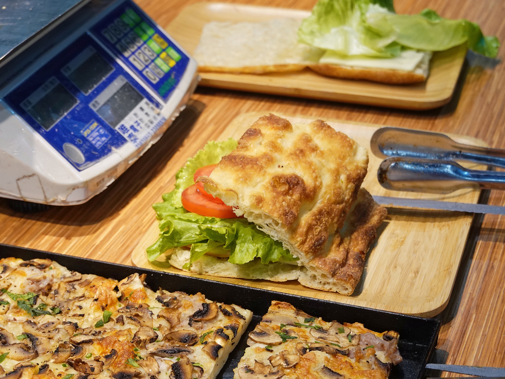 新北中和—Pizza power(已搬遷)隨剪隨吃羅馬烤盤