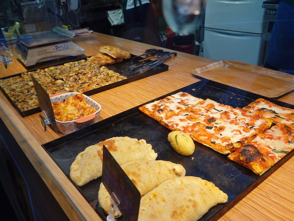 新北中和—Pizza power(已搬遷)隨剪隨吃羅馬烤盤