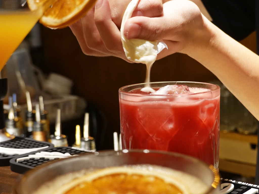 台北士林—Dobar士林夜市隱藏版酒吧 酒精暢飲搭配KTV 台北士林—Dobar士林夜市隱藏版酒吧 酒精暢飲搭配KTV