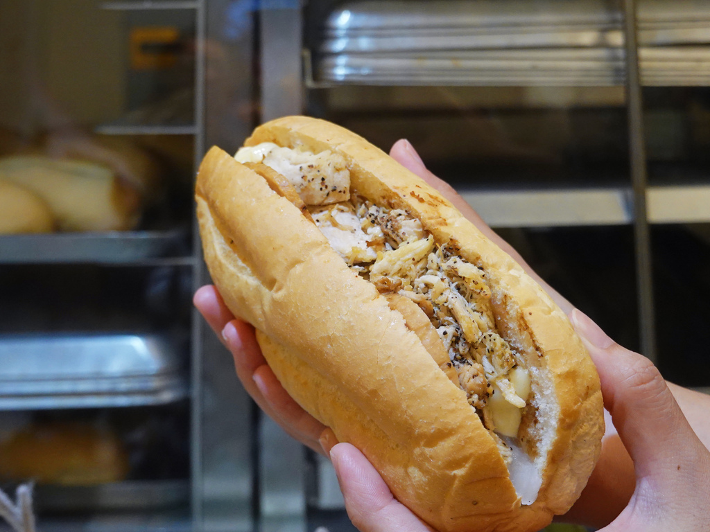 新竹東區—Cá Cá越南法國麵包專賣店｜每日限量現烤法國麵包