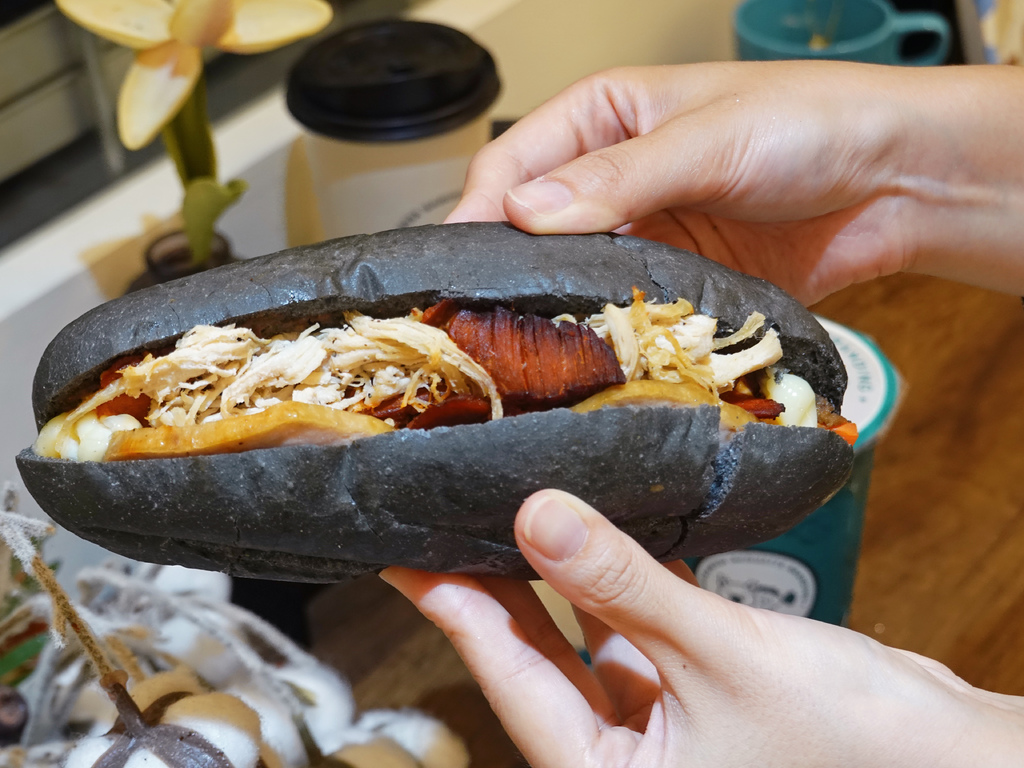 新竹東區—Cá Cá越南法國麵包專賣店｜每日限量現烤法國麵包