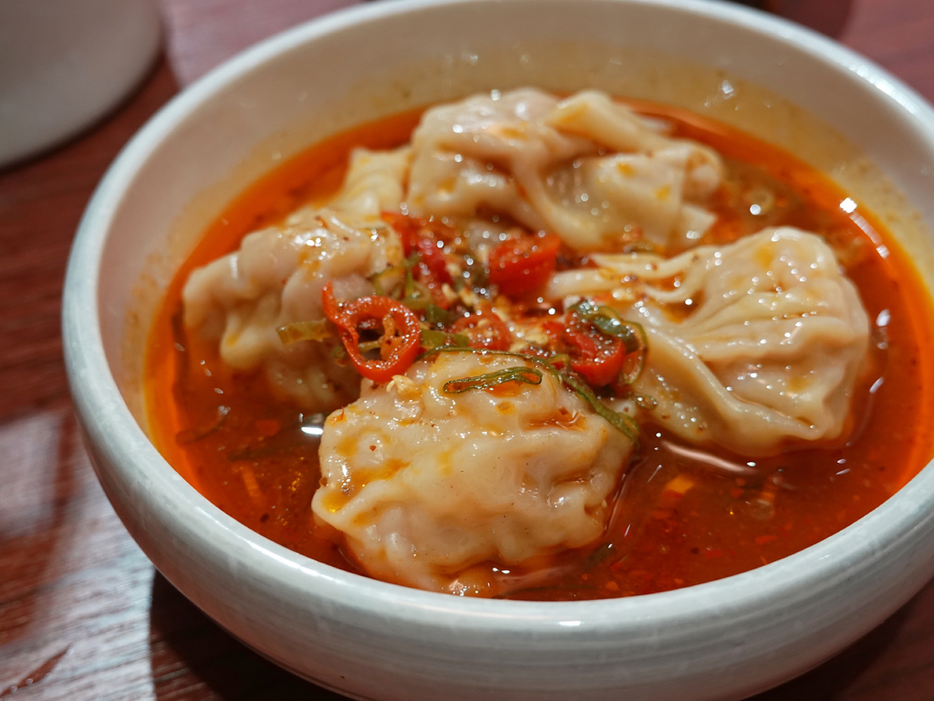 台北大安—如嬌 花膠雞萬元野生鱸魚花膠 融入雞湯細熬慢燉灌 台北大安—如嬌 花膠雞萬元野生鱸魚花膠 融入雞湯細熬慢燉灌