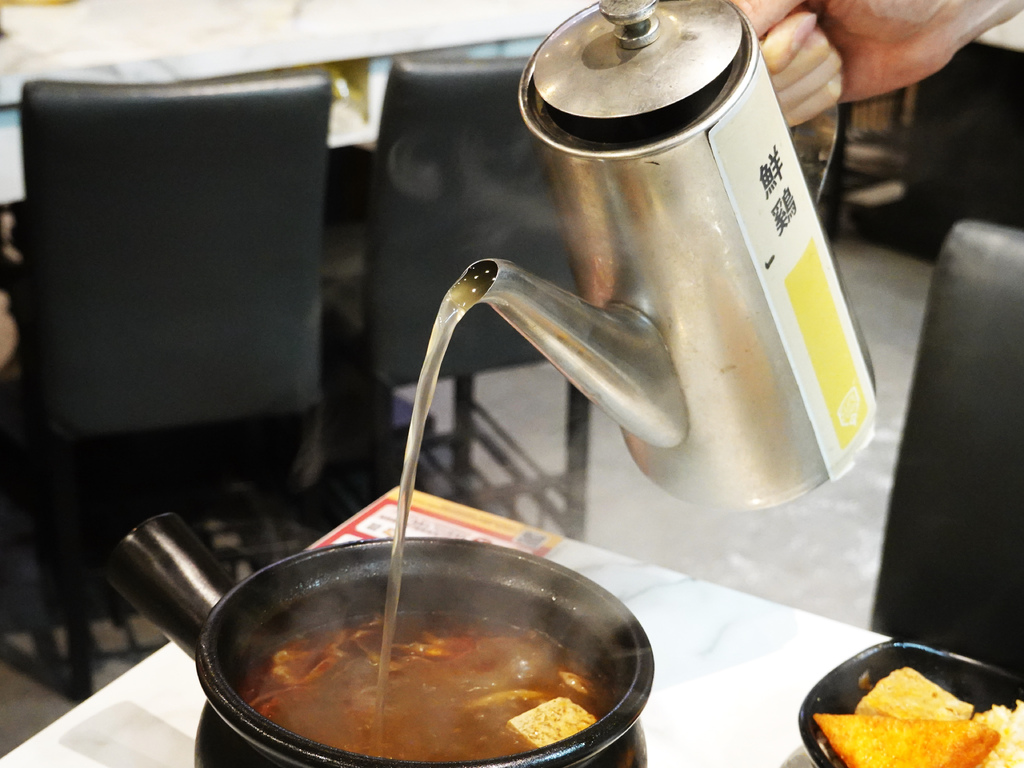 新北中和—老先覺麻辣鍋麻辣個人鍋領導品牌 酸白菜金湯重磅出 新北中和—老先覺麻辣鍋麻辣個人鍋領導品牌 酸白菜金湯重磅出