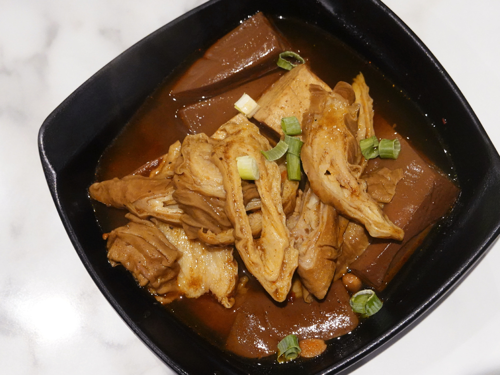 新北中和—老先覺麻辣鍋麻辣個人鍋領導品牌 酸白菜金湯重磅出 新北中和—老先覺麻辣鍋麻辣個人鍋領導品牌 酸白菜金湯重磅出