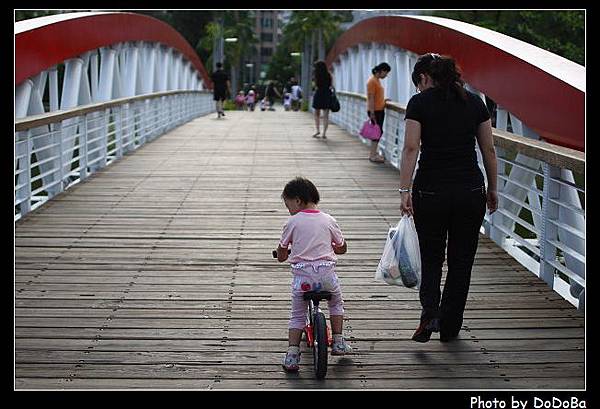 小孩W3 20110507 中央公園溜小孩03.JPG