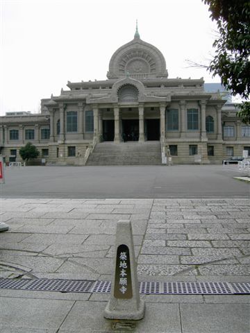 築地本願寺走的是印度風