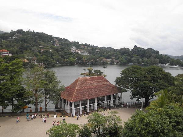 Kandy Lake