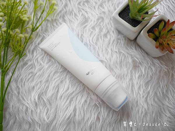 薇風時光淨膚潔面乳,覺得洗後不緊繃,清潔沒有負擔 (使用心得 + 評比)